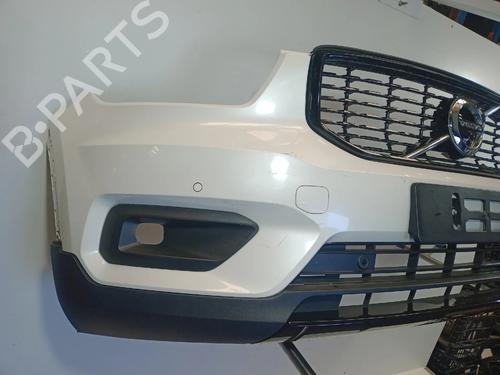 Full front VOLVO XC40 (536) D4 AWD | BP39077951S1 - Image 5