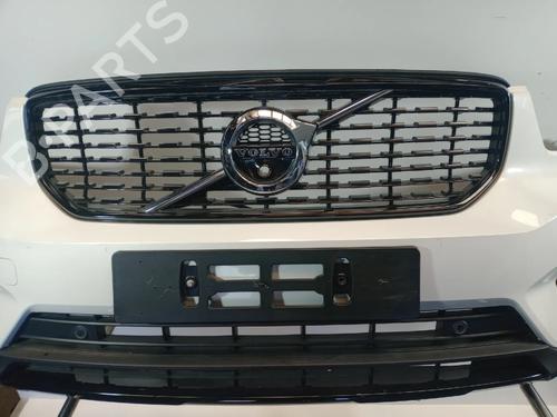 Full front VOLVO XC40 (536) D4 AWD | BP39077951S1 - Image 7