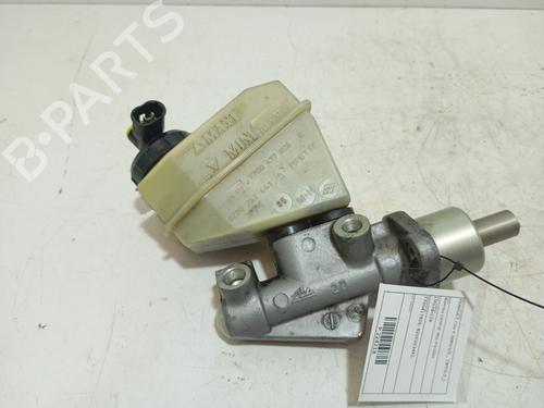 Used Brake master cylinder Brake master cylinder RENAULT CLIO II (BB_, CB_) 1.2 16V (BB05, BB0W, BB11, BB27, BB2T, BB2U, BB2V, CB05,... (75 hp) 38322571 38322571
