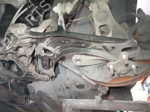 Used Left front suspension arm Left front suspension arm 38560826 38560826