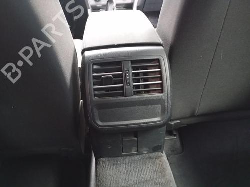 Armrest / Center console VW PASSAT B8 (3G2, CB2) 1.6 TDI | BP38560791I20 - Image 3