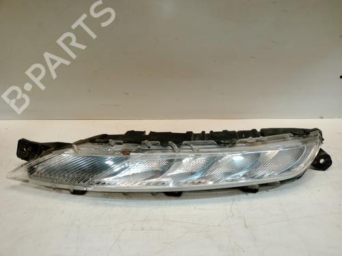 Used Left daytime light Left daytime light 38705690 38705690