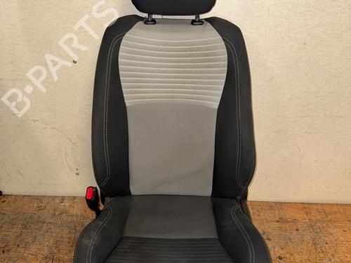 Used Left front seat Left front seat TOYOTA YARIS (_P13_) 1.5 Hybrid (NHP130_) (101 hp) 39204641 39204641