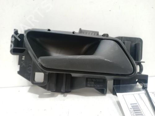 Used Front right interior door handle Front right interior door handle 39414517 39414517
