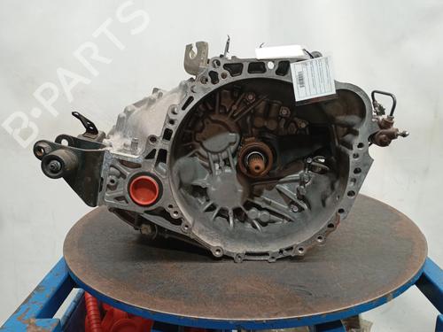 Used Gearbox Gearbox TOYOTA AURIS (_E15_) 2.0 D-4D (ADE150_, ADE150R) (126 hp) 39210715 39210715