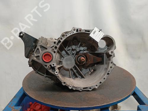 Gearkasse Gearkasse TOYOTA COROLLA Saloon (_E12_) 2.0 D-4D (CDE120_, CDE120R) (90 hp) 39210700 39210700