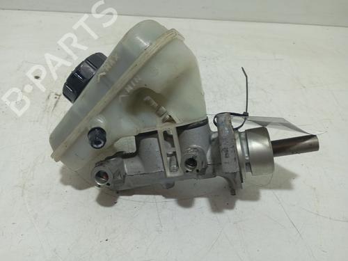 brake-master-cylinder-opel-corsa-c-x01-2000-2001-2002-2003-2004-2005-2006-2007-2008-2009-39229140 main image