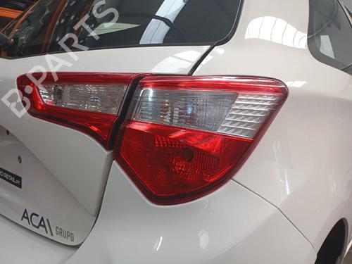 right-taillight-toyota-yaris-_p13_-2010-2011-2012-2013-2014-2015-2016-2017-2018-2019-2020-39959302 main image