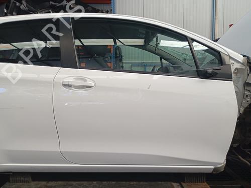 Used Right front door Right front door TOYOTA YARIS (_P13_) 1.4 D (NLP130_, NLP130) (90 hp) 39963649 39963649
