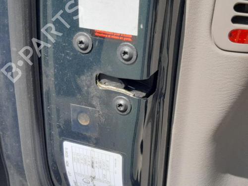 Used Front left lock CHRYSLER VOYAGER / GRAND VOYAGER III (GS_, NS_) [1992-2001]  23476367