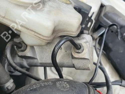 Used Brake master cylinder Brake master cylinder PEUGEOT 106 II (1A_, 1C_) 1.1 i (60 hp) 23477388 23477388