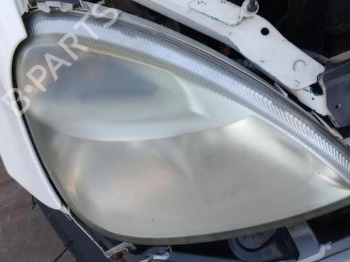 Højre forlygte MERCEDES-BENZ A-CLASS (W168) A 140 (168.031, 168.131) (82 hp) 23481622