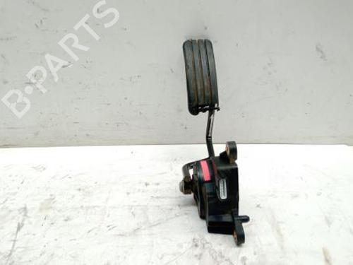 Pedal RENAULT CLIO III Grandtour (KR0/1_) 1.2 16V (KR02, KR0J) 8200297335