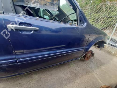 Used Right front door MERCEDES-BENZ M-CLASS (W163) [1998-2005]  23473933