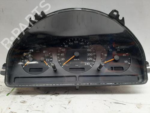 Used Instrument cluster MERCEDES-BENZ M-CLASS (W163) ML 400 CDI (163.128) (250 hp) 23473937
