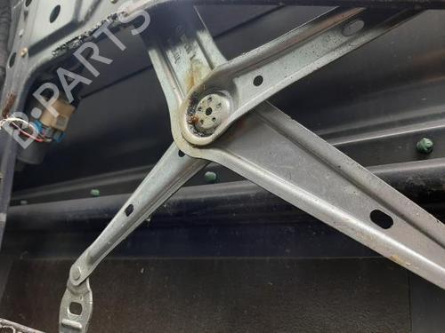 Front right window mechanism MERCEDES-BENZ M-CLASS (W163) ML 400 CDI (163.128) | BP23473982C23