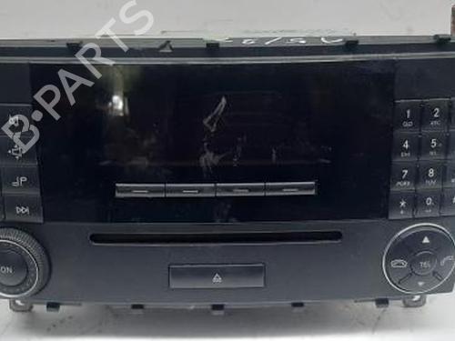 Used Radio MERCEDES-BENZ C-CLASS (W203) C 180 Kompressor (203.046) (143 hp) 23476319