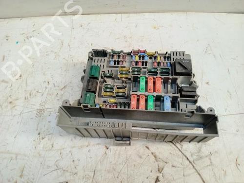 Sikringsdose BMW 3 (E90) 320 d (163 hp) 23479784