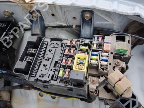 Sikringsdose MITSUBISHI PAJERO III (V7_W, V6_W) [1999-2007]  23480072