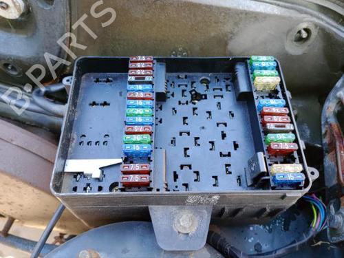Used Fuse box BMW 3 (E30) [1982-1992]  23480827