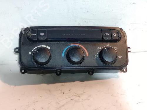 Used Climate control CHRYSLER VOYAGER IV (RG, RS) [1999-2008]  23481390