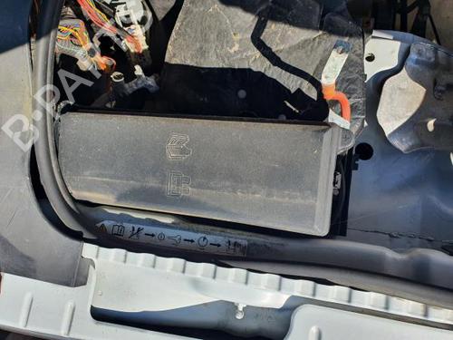 Zekeringkast LAND ROVER DISCOVERY III (L319) 2.7 TD 4x4 (190 hp) 23485575