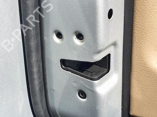 Used Rear left lock LAND ROVER DISCOVERY III (L319) 2.7 TD 4x4 (190 hp) 23485597