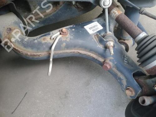 Venstre bagtil bærearm LAND ROVER DISCOVERY III (L319) 2.7 TD 4x4 (190 hp) 23485634