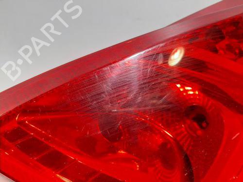 Used Right taillight FORD FIESTA VI (CB1, CCN) 1.5 TDCi (75 hp) 23487742