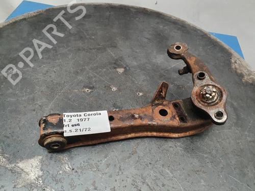 Querlenker links vorne für TOYOTA COROLLA (KE_, TE_) [1970-1982]  23466728