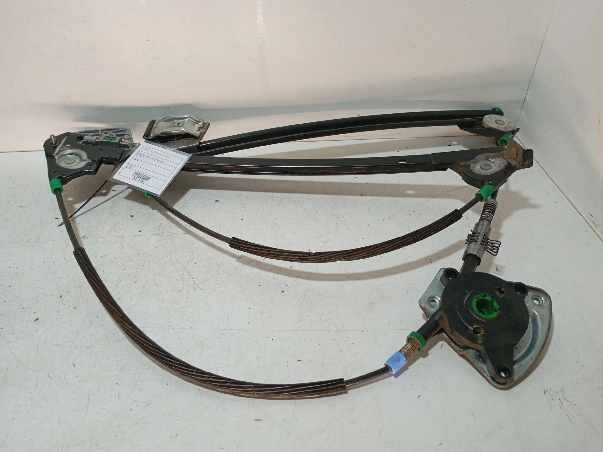 Front right window mechanism – Porsche 911 Convertible (996) 3.4 Carrera (1997-1999)