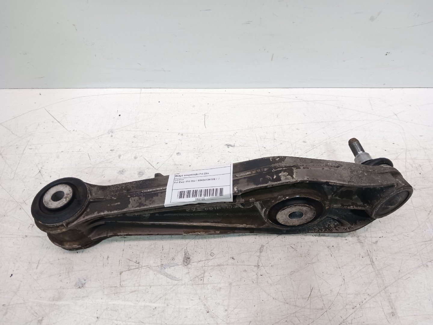 Right front suspension arm – Porsche 911 (996) 3.6 Carrera (2001-2004)