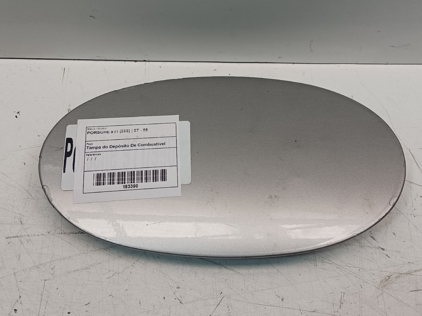 Fuel flap – Porsche 911 (996) (1997-2005)