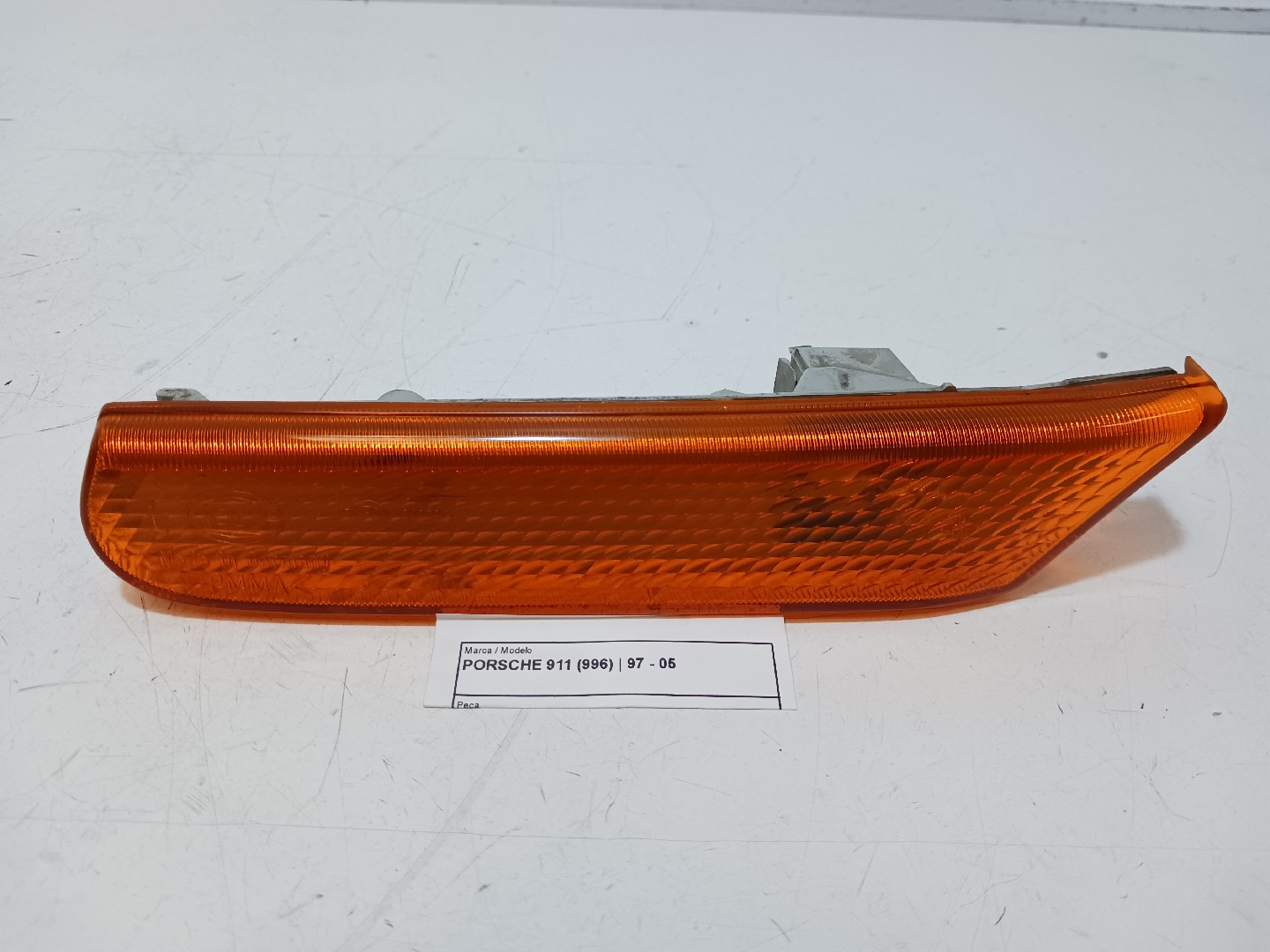 Left rear indicator – Porsche 911 (996) (1997-2005)