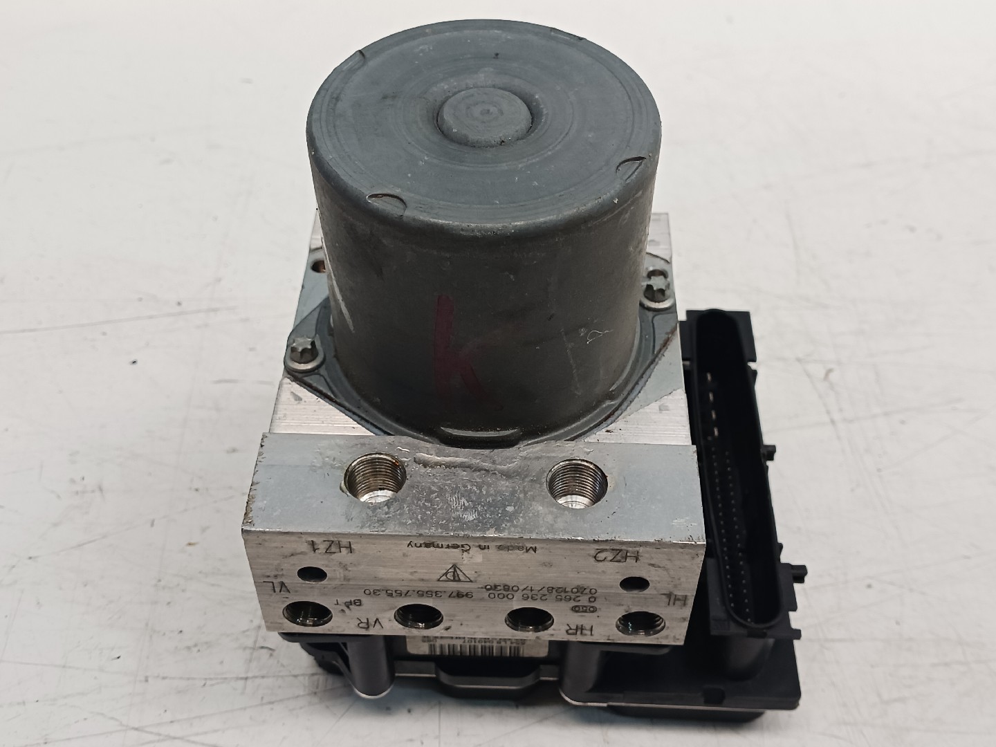 ABS pump – Porsche 911 (997) (2004-2013)