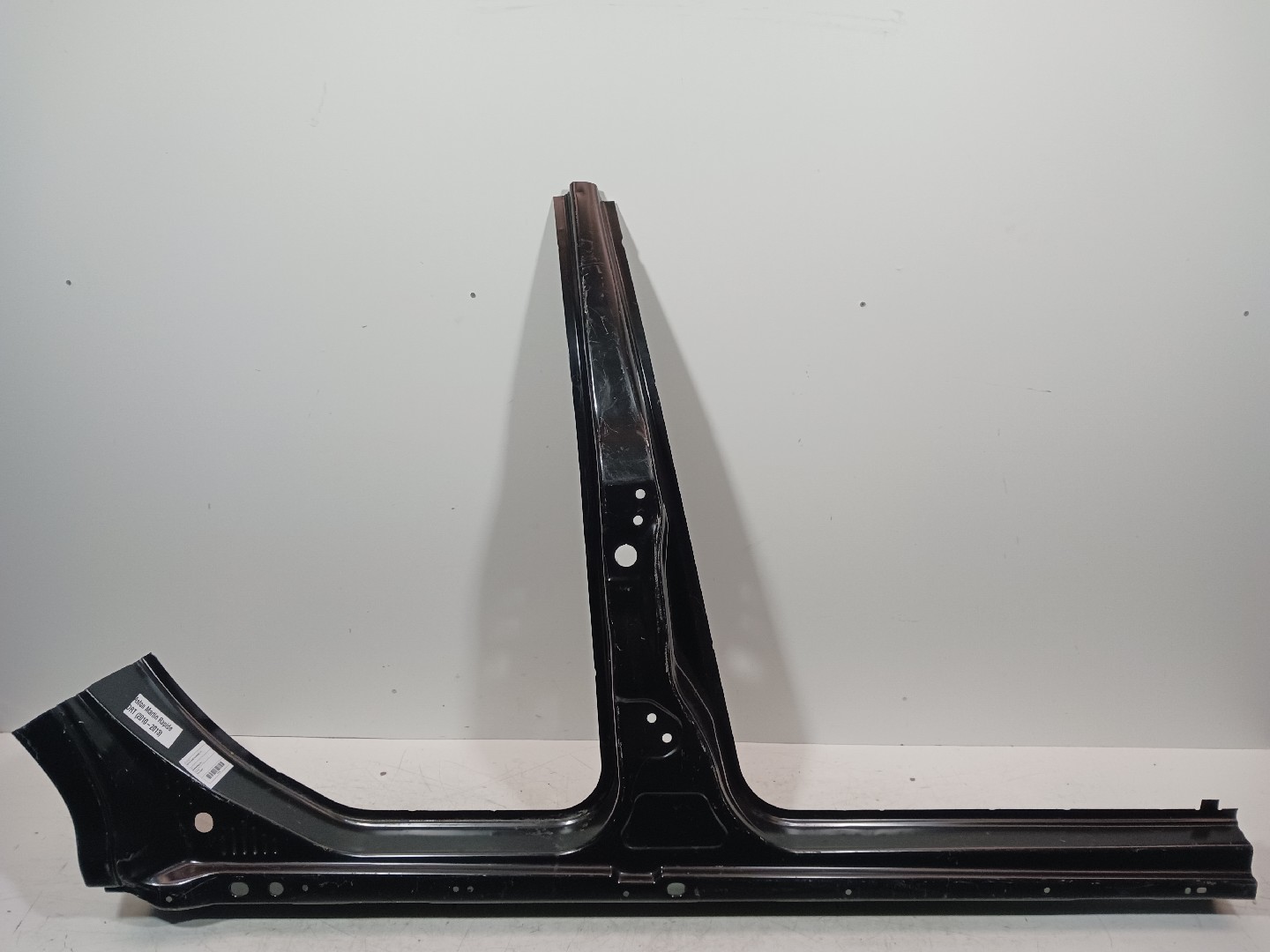 Right sideskirt – Aston Martin RAPIDE (2010-2026)