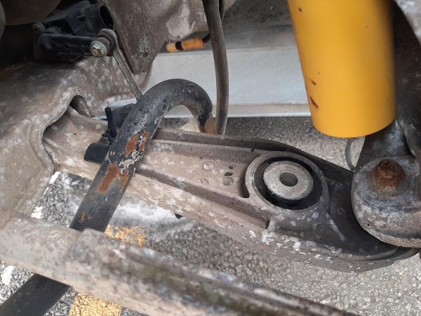 Left front suspension arm – Porsche 911 (996) 3.4 Carrera (1997-1999)