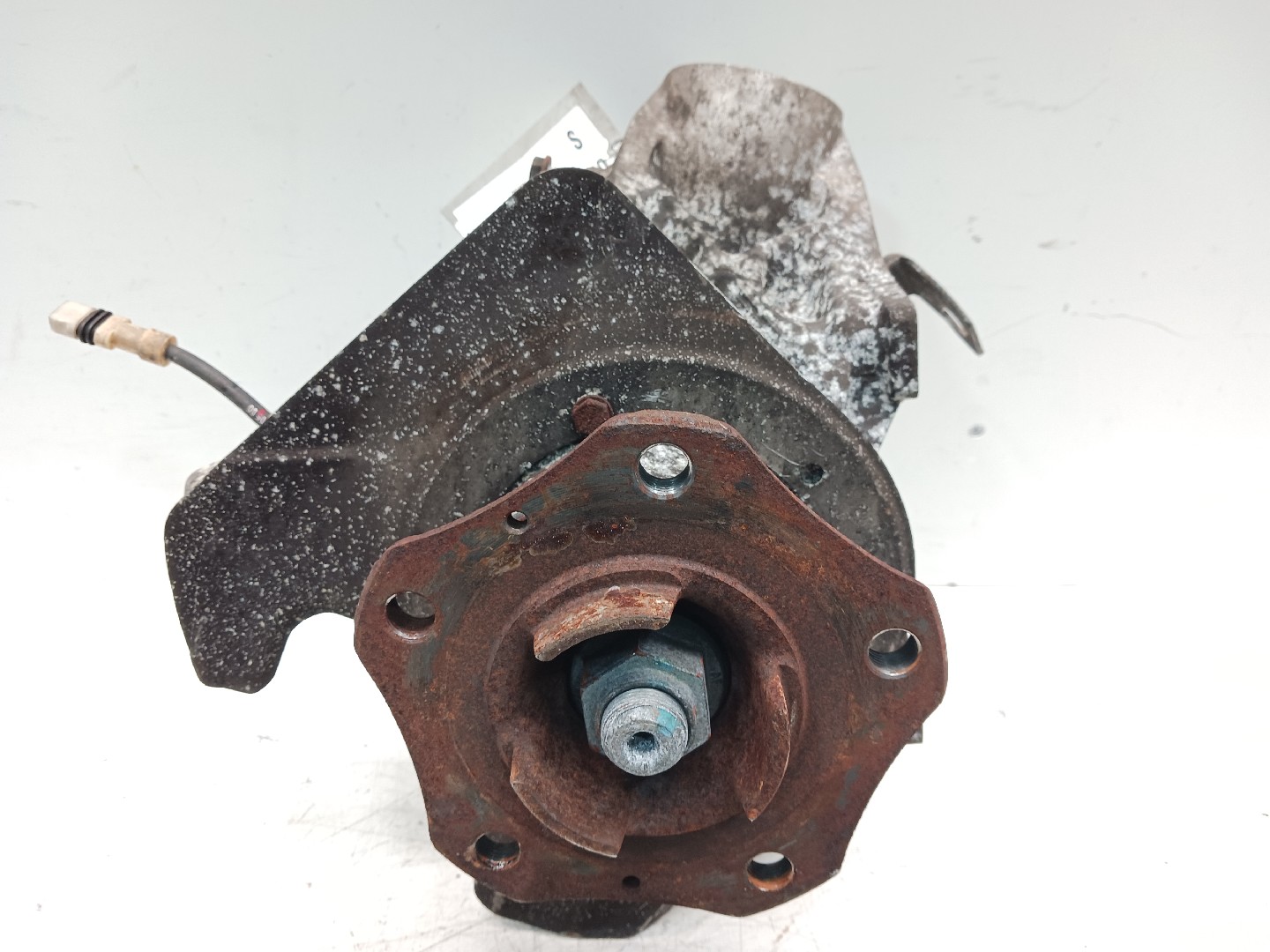 Left front steering knuckle – Porsche 911 (996) (1997-2005)