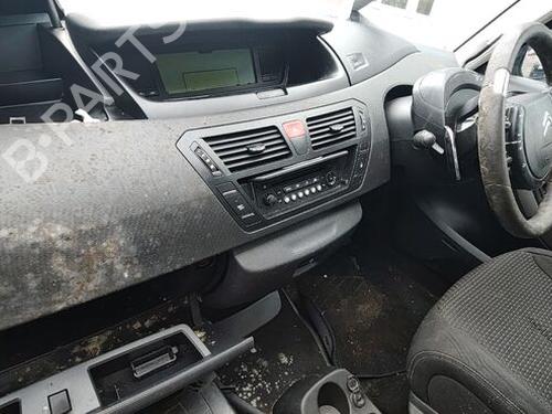 Fuel flap CITROËN C4 Grand Picasso I (UA_) 1.6 HDi 110 | BP29660862C131