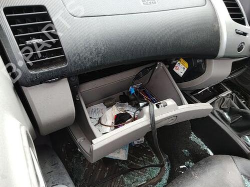 Rear left seatbelt MITSUBISHI L200 / TRITON (KA_T, KB_T) 2.5 DI-D 4WD (KB4T) | BP29661313I29 