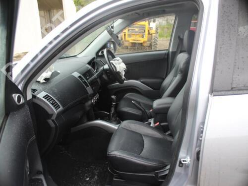 Left sun visor MITSUBISHI OUTLANDER II (CW_W) 2.2 DI-D 4WD | BP29672080I1