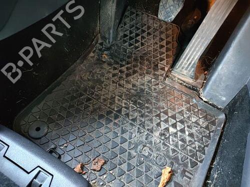 Fuel flap VW GOLF PLUS V (5M1, 521) 1.9 TDI | BP29670739C131 