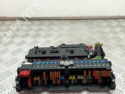 Used Fuse box BMW 3 (E46) 318 i (118 hp) 30868625