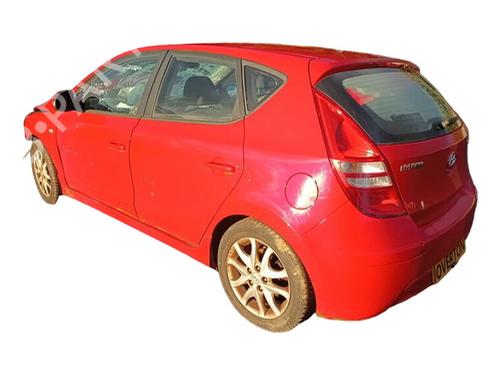 Used Air filter box HYUNDAI i30 (FD) 1.4 (105 hp) 29660379