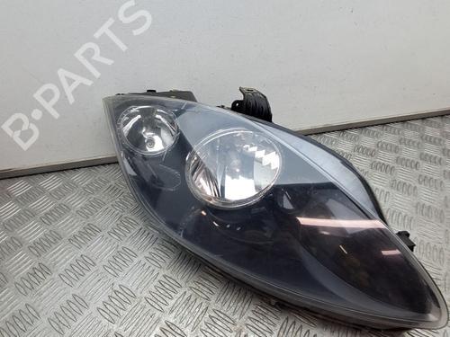 Right headlight SEAT LEON (1P1) 1.2 TSI | BP32458626C29