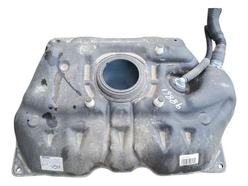 Benzintank Benzintank TOYOTA YARIS (_P13_) 1.3 (NSP130_, NSP130) (99 hp) 33713236 33713236