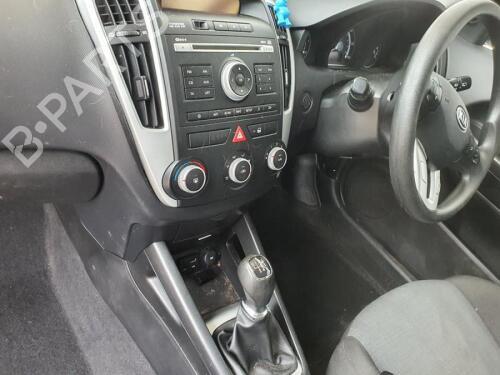 Radiator fan KIA CEE'D Hatchback (ED) 1.6 CRDi 90 | BP28634278M35 