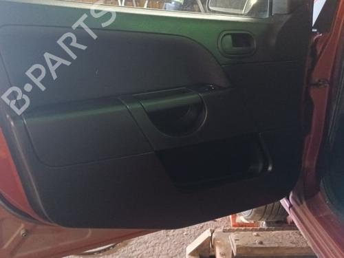 Forreste venstre beklædning FORD FIESTA V (JH_, JD_) 1.4 TDCi (68 hp) 29665069