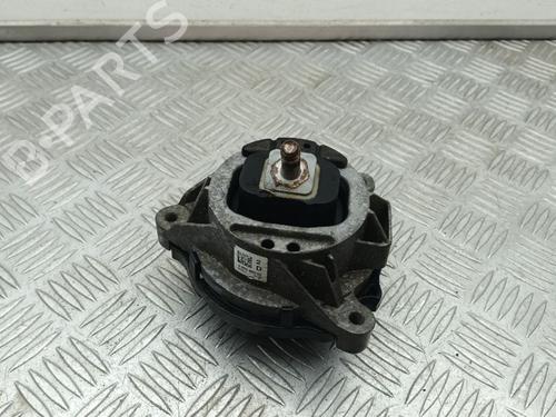 Used Engine mount BMW 1 (F21) M 140 i (340 hp) 29679471