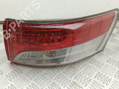 Used Right taillight TOYOTA AVENSIS Saloon (_T27_) 2.2 D-4D (ADT271_, ADT271R) (150 hp) 29665905